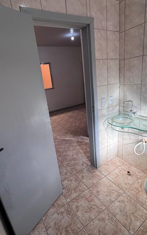 Casa à venda com 240m², 4 quartos e 3 vagas Casa à venda com 240m², 4 quartos e 3 vagasBanheiro 1
