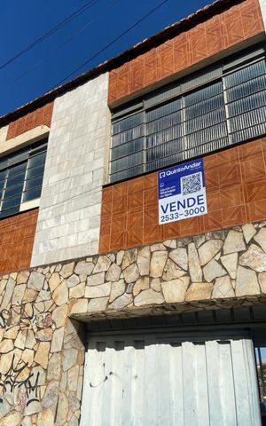 Casa à venda com 732m², 5 quartos e 6 vagas Casa à venda com 732m², 5 quartos e 6 vagasPlaca instalada