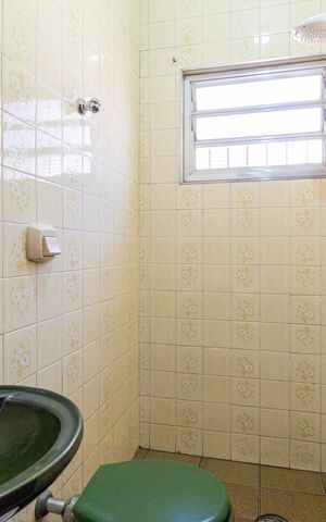 Casa para alugar com 500m², 3 quartos e 2 vagasBanheiro 1