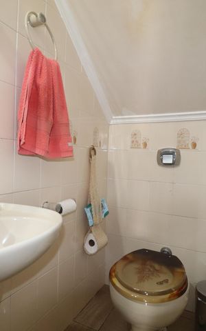Casa à venda com 140m², 3 quartos e 2 vagasLavabo