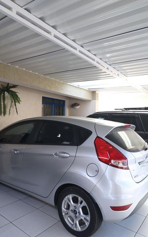 Casa à venda com 140m², 3 quartos e 2 vagasGaragem