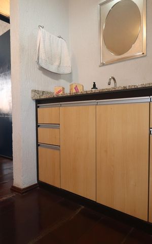 Casa à venda com 140m², 3 quartos e 2 vagasLavabo