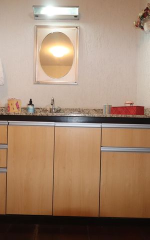 Casa à venda com 140m², 3 quartos e 2 vagasLavabo