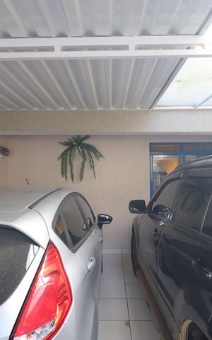 Casa à venda com 140m², 3 quartos e 2 vagasGaragem