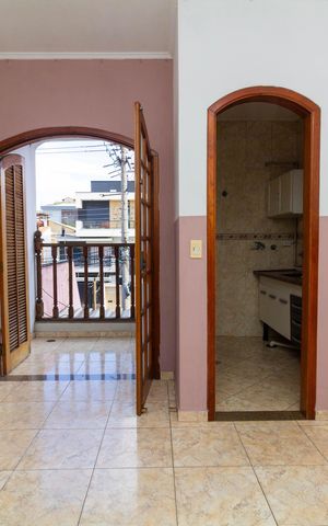 Casa à venda com 285m², 5 quartos e 3 vagas Casa à venda com 285m², 5 quartos e 3 vagasCasa 3 Sala