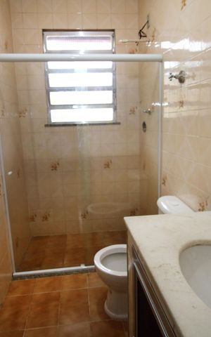 Casa à venda com 120m², 2 quartos e sem vagaBanheiro