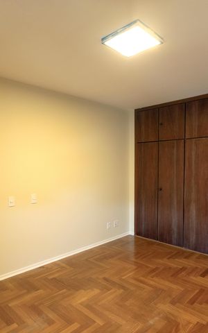 Apartamento à venda com 330m², 5 quartos e 4 vagas Apartamento à venda com 330m², 5 quartos e 4 vagasSuíte 2