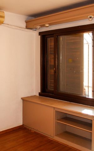 Casa à venda com 495m², 4 quartos e 2 vagas Casa à venda com 495m², 4 quartos e 2 vagasQuarto 1