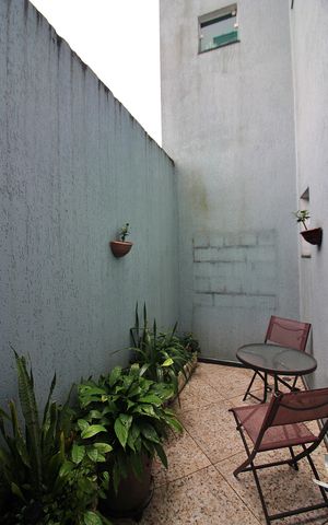 Casa à venda com 298m², 4 quartos e 5 vagasJardim de Inverno