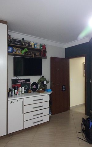 Casa à venda com 298m², 4 quartos e 5 vagasQuarto 02