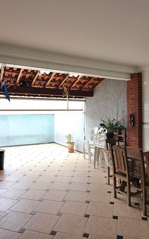Casa à venda com 298m², 4 quartos e 5 vagasÁrea de Serviço/ Espaço Gourmet