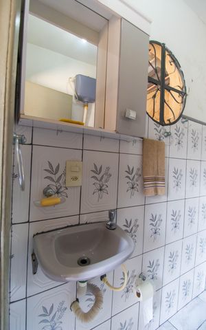 Casa à venda com 140m², 2 quartos e 1 vaga Casa à venda com 140m², 2 quartos e 1 vagaBanheiro de serviço