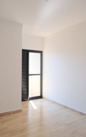 Casa à venda com 130m², 3 quartos e 2 vagasSuíte 3