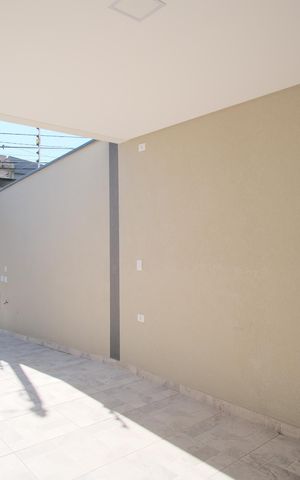 Casa à venda com 130m², 3 quartos e 2 vagasGaragem