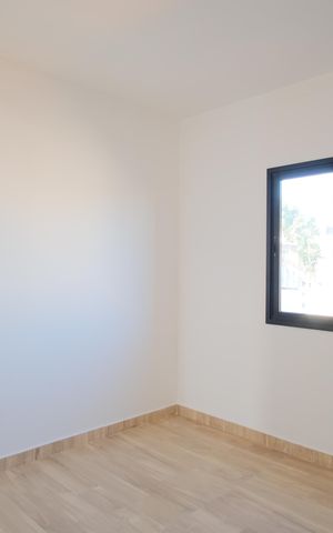 Casa à venda com 130m², 3 quartos e 2 vagasSuíte 2