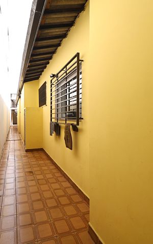 Casa à venda com 160m², 3 quartos e 2 vagascorredor e quintal