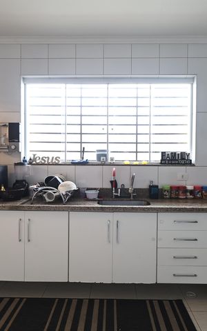 Casa à venda com 160m², 3 quartos e 2 vagasCozinha
