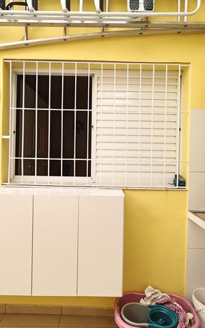 Casa à venda com 160m², 3 quartos e 2 vagasLavanderia