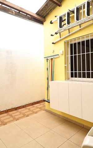Casa à venda com 160m², 3 quartos e 2 vagasLavanderia