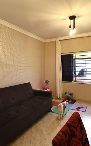 Casa à venda com 160m², 3 quartos e 2 vagasSala