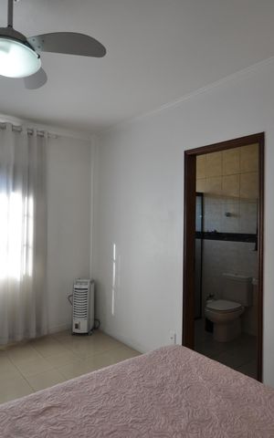 Casa à venda com 240m², 3 quartos e 2 vagasSuíte