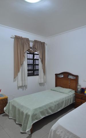 Casa à venda com 240m², 3 quartos e 2 vagasQuarto 2