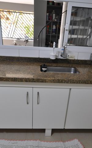 Casa à venda com 240m², 3 quartos e 2 vagasCozinha