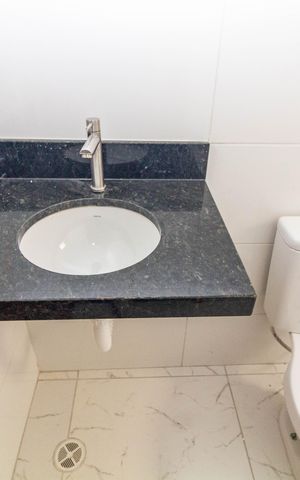 Apartamento à venda com 36m², 2 quartos e sem vaga Apartamento à venda com 36m², 2 quartos e sem vagaBanheiro