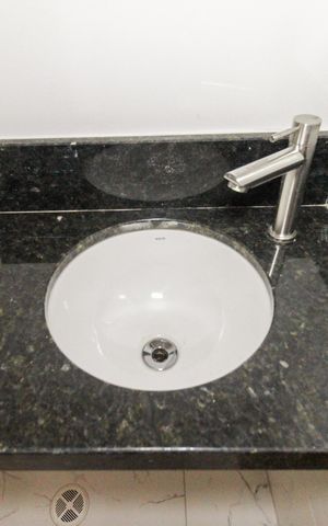 Apartamento à venda com 35m², 2 quartos e sem vaga Apartamento à venda com 35m², 2 quartos e sem vagaBanheiro