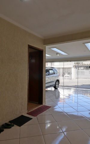 Casa à venda com 187m², 3 quartos e 4 vagasGaragem