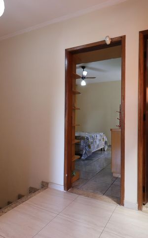 Casa à venda com 187m², 3 quartos e 4 vagasAcesso
