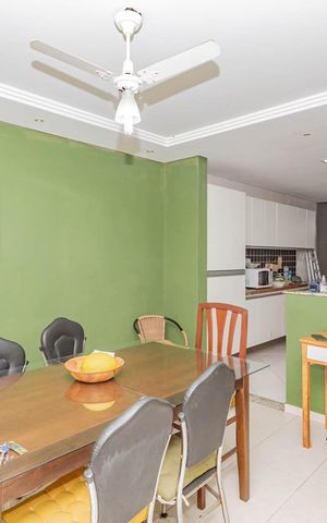 Casa à venda com 200m², 3 quartos e sem vagaSala de Jantar