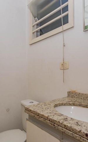 Casa à venda com 200m², 3 quartos e sem vagaBanheiro da Suíte 3
