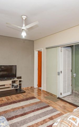Casa à venda com 200m², 3 quartos e sem vagaSala