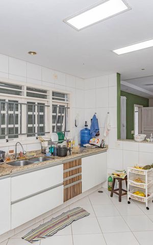 Casa à venda com 200m², 3 quartos e sem vagaCozinha