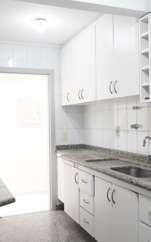 Apartamento para alugar com 89m², 3 quartos e 2 vagasCozinha