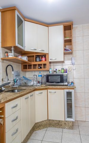 Apartamento à venda com 45m², 2 quartos e 1 vaga Apartamento à venda com 45m², 2 quartos e 1 vagaCozinha