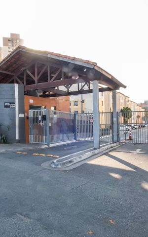 Apartamento à venda com 45m², 2 quartos e 1 vaga Apartamento à venda com 45m², 2 quartos e 1 vagaFachada