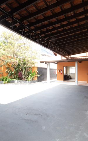 Apartamento à venda com 45m², 2 quartos e 1 vaga Apartamento à venda com 45m², 2 quartos e 1 vagaÁrea comum - Salão de festas