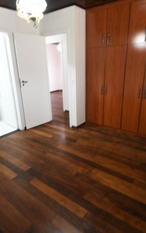 Casa de condomínio à venda com 300m², 3 quartos e 4 vagasQuarto 3 - Suíte