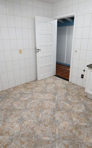 Casa de condomínio à venda com 300m², 3 quartos e 4 vagasCozinha