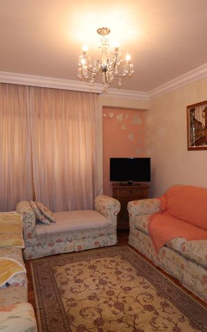 Casa para alugar com 207m², 3 quartos e 2 vagasSala de TV