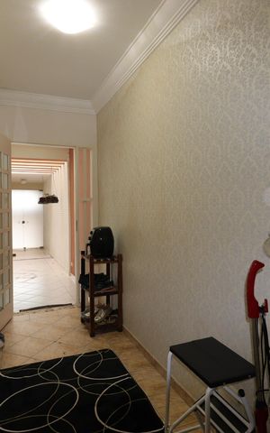 Casa para alugar com 207m², 3 quartos e 2 vagasEntrada Edícula