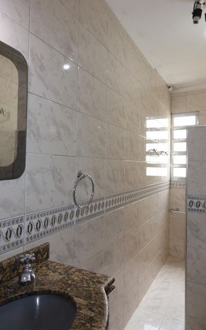 Casa para alugar com 207m², 3 quartos e 2 vagasBanheiro da Suíte