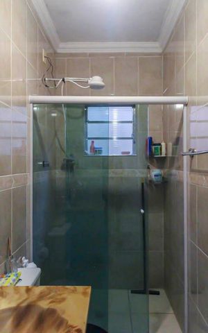 Casa à venda com 70m², 1 quarto e 1 vaga Casa à venda com 70m², 1 quarto e 1 vagaBanheiro