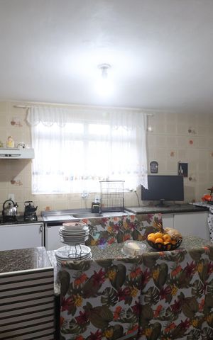 Casa à venda com 138m², 3 quartos e 2 vagasCozinha