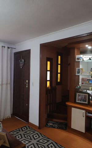 Casa à venda com 138m², 3 quartos e 2 vagasSala
