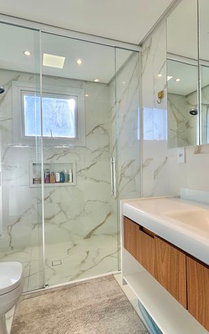 Apartamento à venda com 139m², 3 quartos e 2 vagas Apartamento à venda com 139m², 3 quartos e 2 vagasBanheiro da Suíte 1
