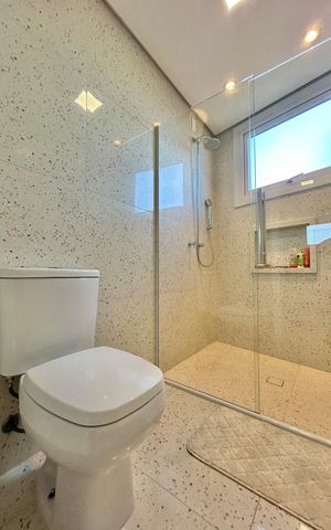 Apartamento à venda com 139m², 3 quartos e 2 vagas Apartamento à venda com 139m², 3 quartos e 2 vagasBanheiro da Suíte 2 e 3