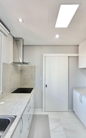 Apartamento à venda com 139m², 3 quartos e 2 vagas Apartamento à venda com 139m², 3 quartos e 2 vagasCozinha